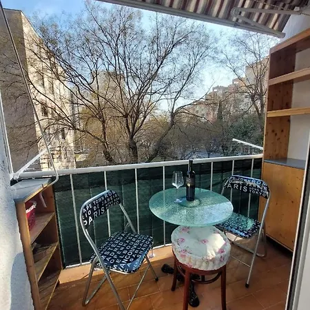 Split Apartment 아파트 *
