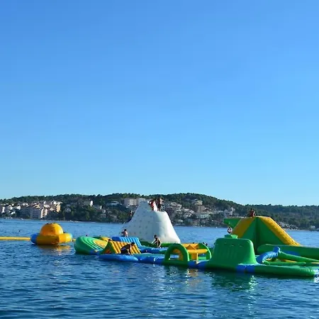 Mia - Spacious On 85 M2 With Beautiful Sea View Apartamento Trogir