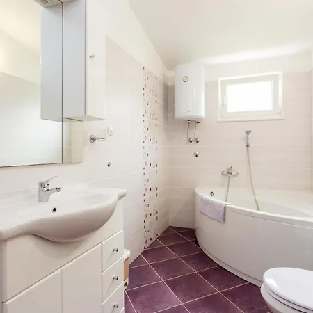 Apartamento Mia - Spacious On 85 M2 With Beautiful Sea View
