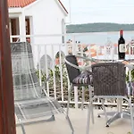 Апартаменты Mia - Spacious On 85 M2 With Beautiful Sea View