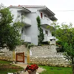 Mia - Spacious On 85 M2 With Beautiful Sea View